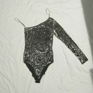 Velvety one arm bodysuit